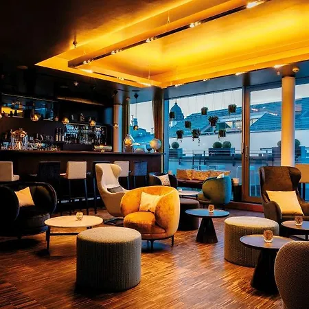 Vienna House Qf Hotel 5*
