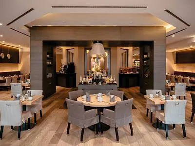 Townhouse Hotel 5*