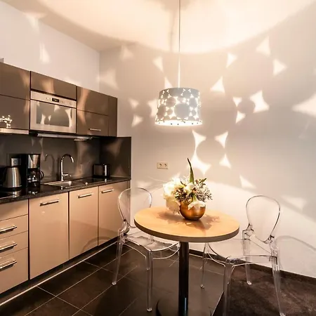 Aparthotel Am Schloss 4*