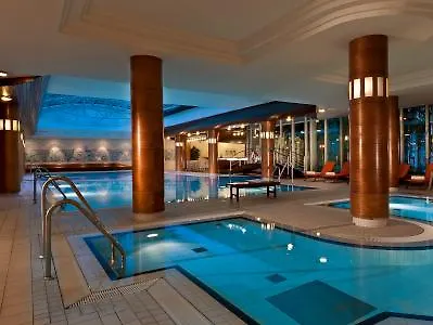 Radisson Blu Park & Conference Centre 4*