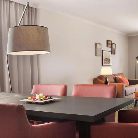 Bilderberg Bellevue 5* Drážďany