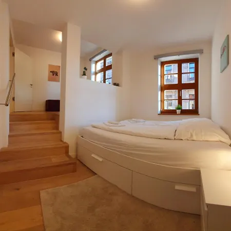Apartment Pineapple Luxus Im Palais Am Neumarkt *