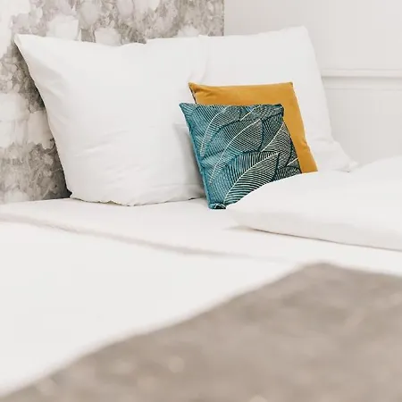 Tip! Modernes Direkt Im Herzen Dresdens Appartement Dresden
