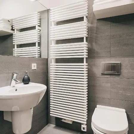 Tip! Modernes Direkt Im Herzen Dresdens Appartement
