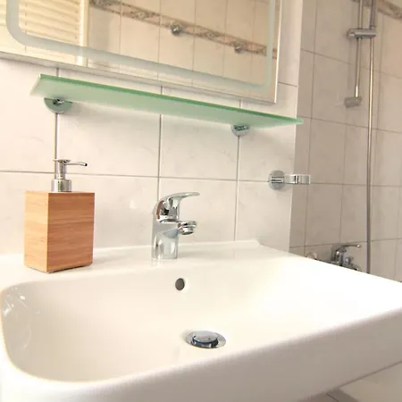 Whg./flat Am Grossen Garten In Apartment Dresden