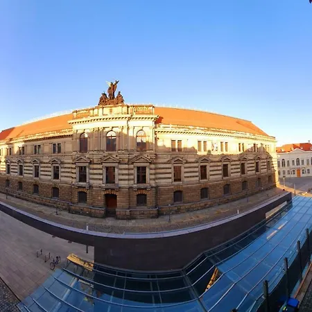 Apartment Pineapple Luxus Im Palais Am Neumarkt Dresden