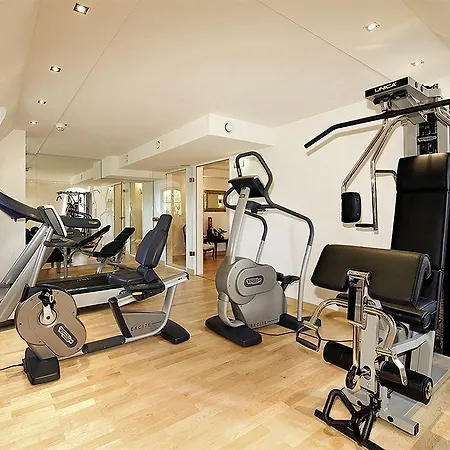 Relais & Chateaux Buelow Palais 5* דרזדן