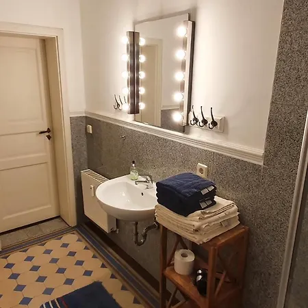 Haniel Carl Apartment Dresden