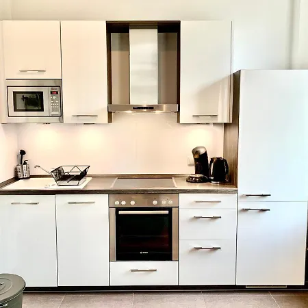 Apartment Only 750m Zwinger, Netflix, Fast Wlan, Self-checkin, Super Nintendo Dresden