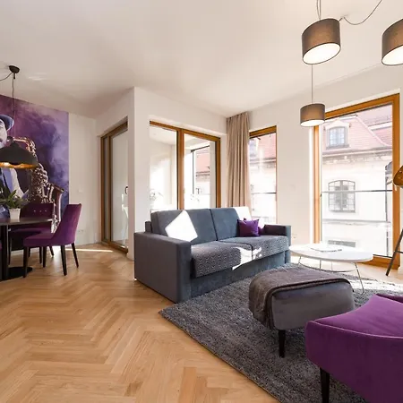 Apartment Modernes Am Neumarkt