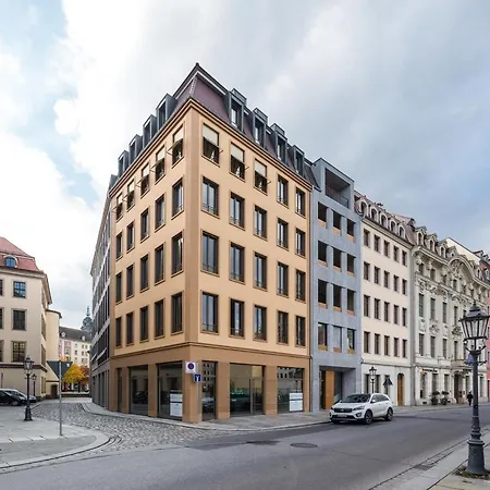 Modernes Am Neumarkt Apartment