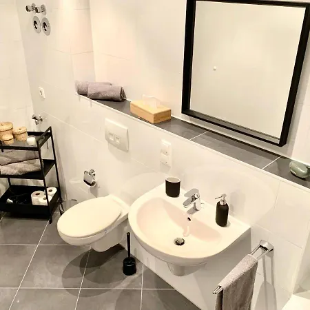 Only 750m Zwinger, Netflix, Fast Wlan, Self-checkin, Super Nintendo Apartment Dresden