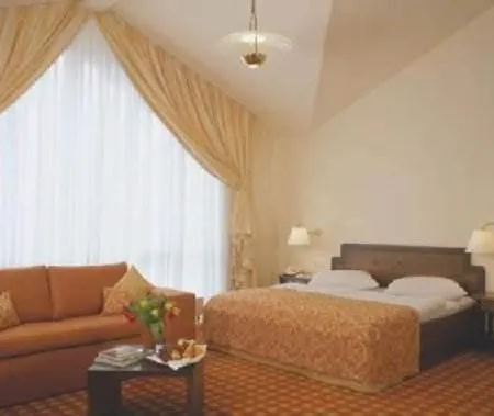 Hotell Prinz Eugen 3*