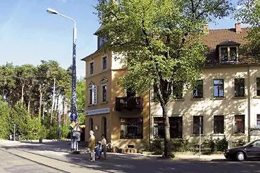 An Der Pillnitzer Schlossfaehre