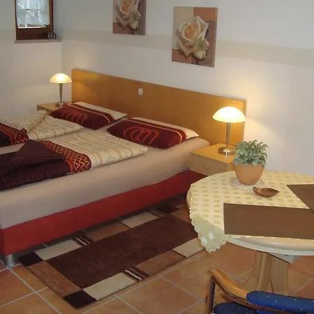 Alttolkewitzer Ferien- & Mrosk Guest house