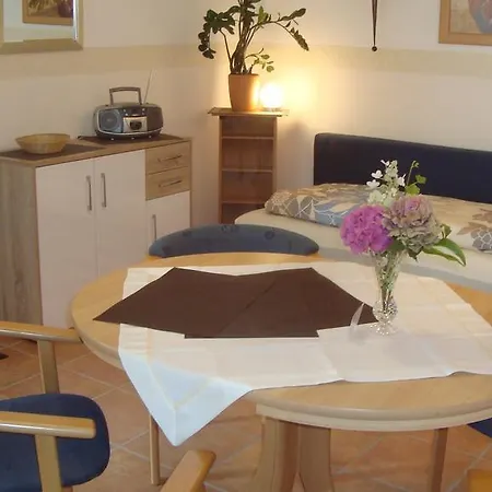 Alttolkewitzer Ferien- & Mrosk Guest house 3*