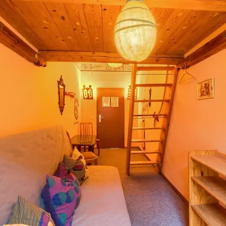 Lollis Auberge de jeunesse *