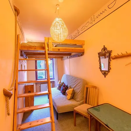 Auberge de jeunesse Lollis *