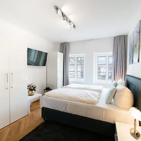 Apartment Familienapartment An Der Frauenkirche Dresden