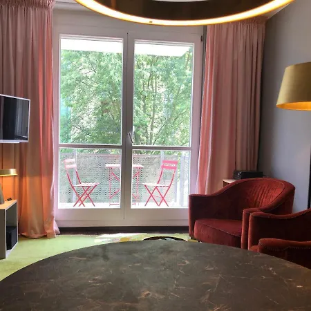 In Dresden-neustadt Apartment *
