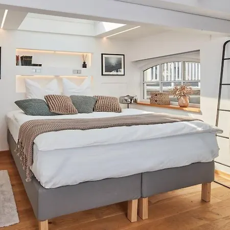 Tiny House Loft2d, Terrasse, Wifi, Romantik Apartment *