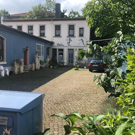 Kunstoase Am Blauen Haus Dresden