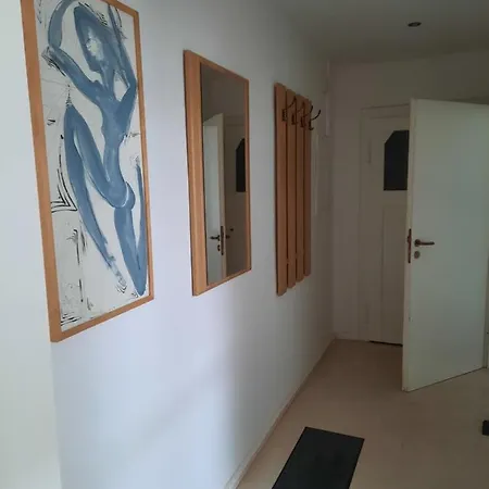 Kunstoase Am Blauen Haus Apartment