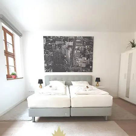 Pineapple Luxus Im Palais Am Neumarkt Apartment