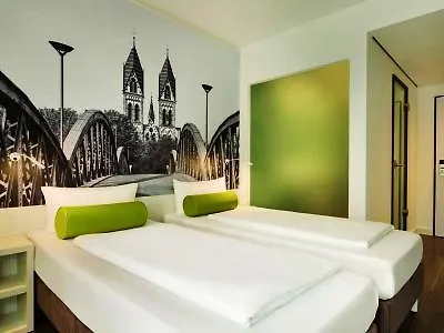 Super 8 By Wyndham 3* Drážďany