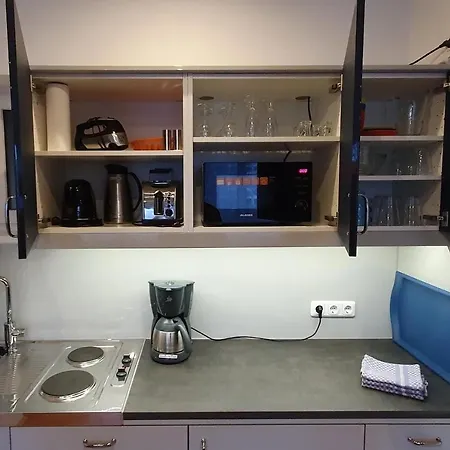 Campus Alexander Apartment *