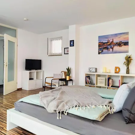 Apartment Gemuetliche Ferienwohnung In Ruhiger Lage