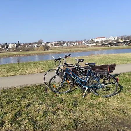 Traumhaftes Zwei-zimmer-apartment An Der Elbe Apartment Dresden