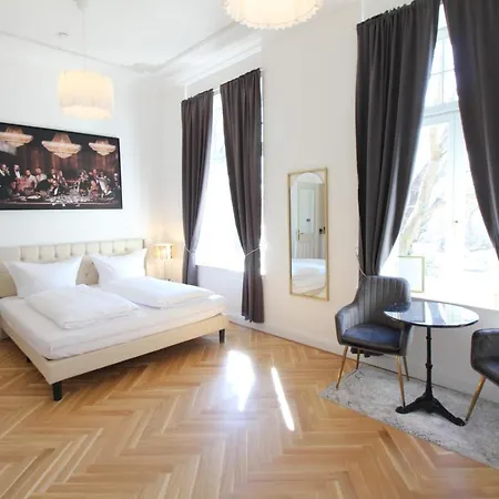 Zu Besuch Im Palast - Perfekte Lage Apartment Dresden