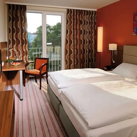Hotel Leonardo Altstadt 3*