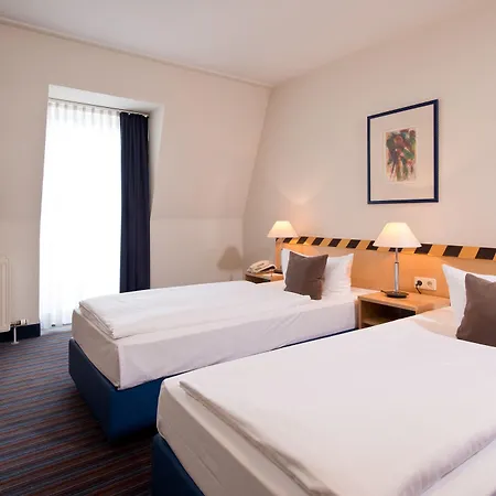 Hotel Achat Elbufer Dresden
