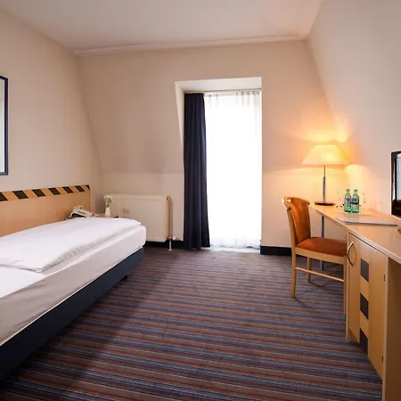 Achat Elbufer Hotel 4*