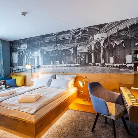 Hotel Mightytwice 4*