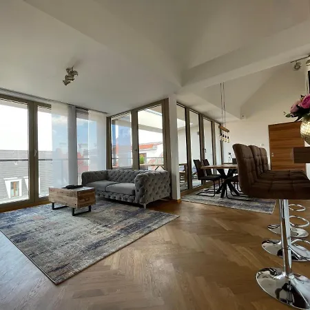 Modernes An Der Frauenkirche Ii Apartment *