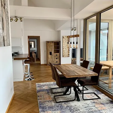 Modernes An Der Frauenkirche Ii Apartment