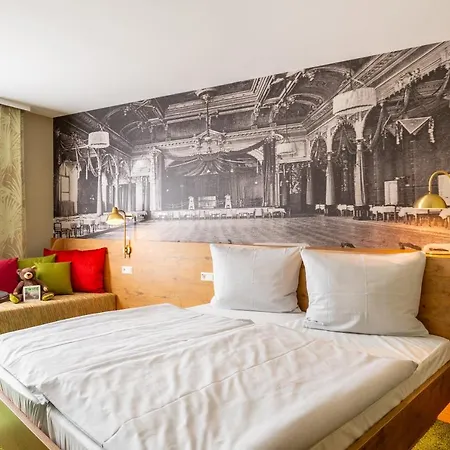 Hotel Mightytwice 4*