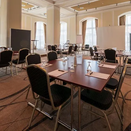 Star G Premium Altmarkt Hotel 3*