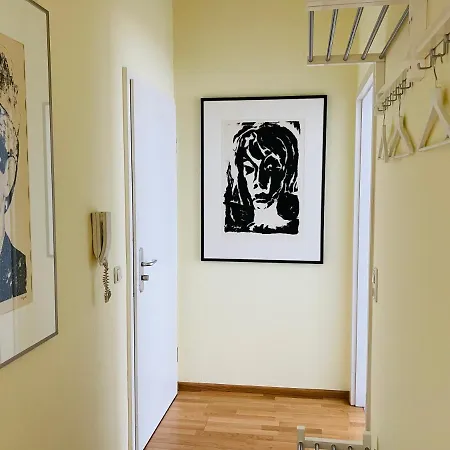 Moderne In Der Dresdner Neustadt Lägenhet