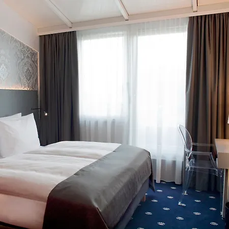 - South, An Ihg Hotel Dresden