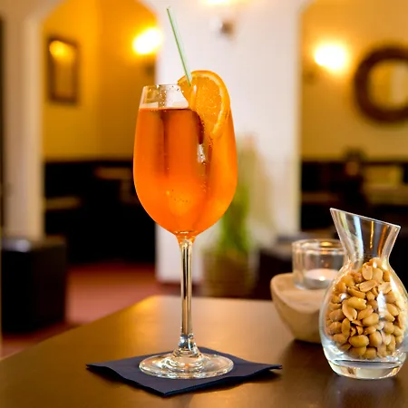 Achat Elbufer Hotel Dresden