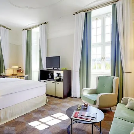 Hotel Gewandhaus Dresden, Autograph Collection