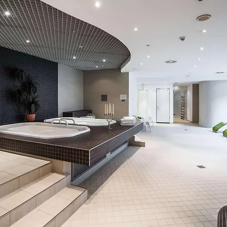 Ramada By Wyndham