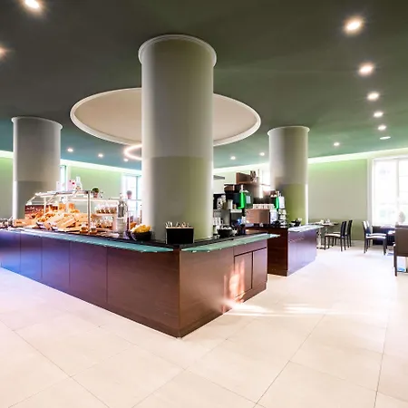 Star G Premium Altmarkt Hotel 3*