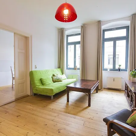 Apartment In Der Dresdner Neustadt / Tranquillo Gmbh *
