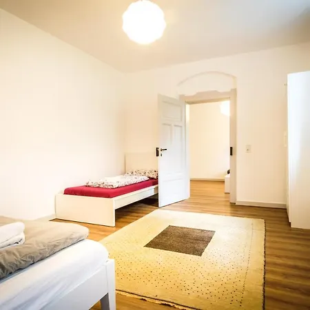 Apartment Wunderschoene In Sanierter Villa! Incl Wifi *