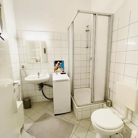 Apartment Stilvolle Altbauwohnung Am Rande Der Dresdner Neustadt Dresden